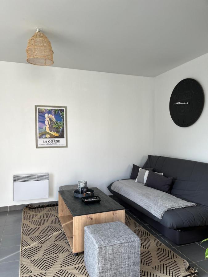 Maison Eugenie Arena, Gendarmerie, Rocade Bouliac Kültér fotó